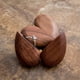 thumbnail image 3 of Caja De Anillo De Madera De Nogal En Forma De Corazón, Estuche De Esponja Suave, Organizador De Soporte Interior, Caja De Madera Para Joyería Para Propuesta De Compromiso Cateissary AP007017-02, 3 of 6
