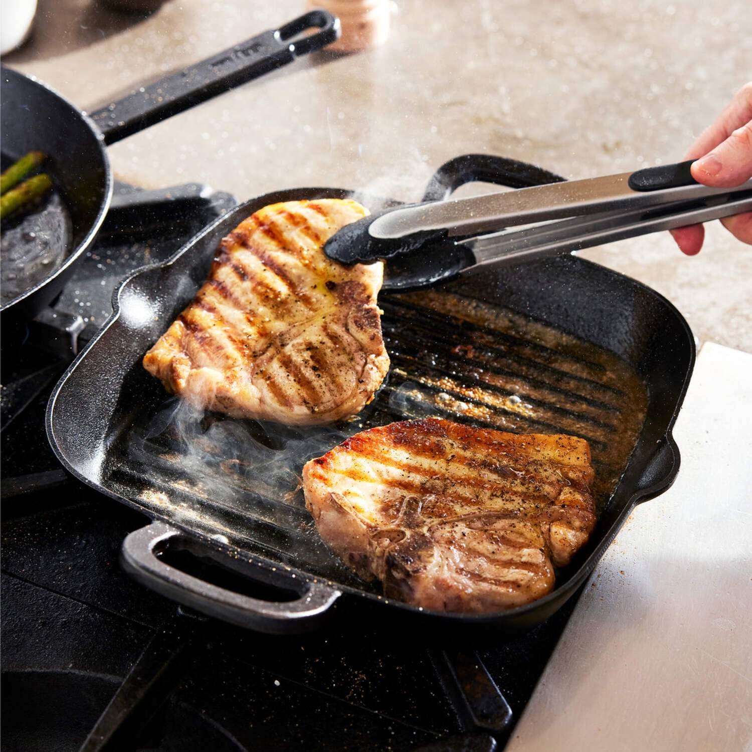 GreenPan x Bobby Flay Cast Iron Pre-Seasoned 11” Square Grill Pan, Helper Handles, Professional Grade Heavy Duty, Induction Suitable, Versatile Stovetop, Oven, BBQ & Fire, Indoor/Outdoor Use, Black