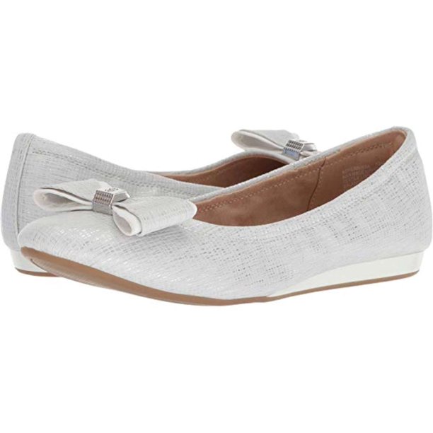white bandolino shoes