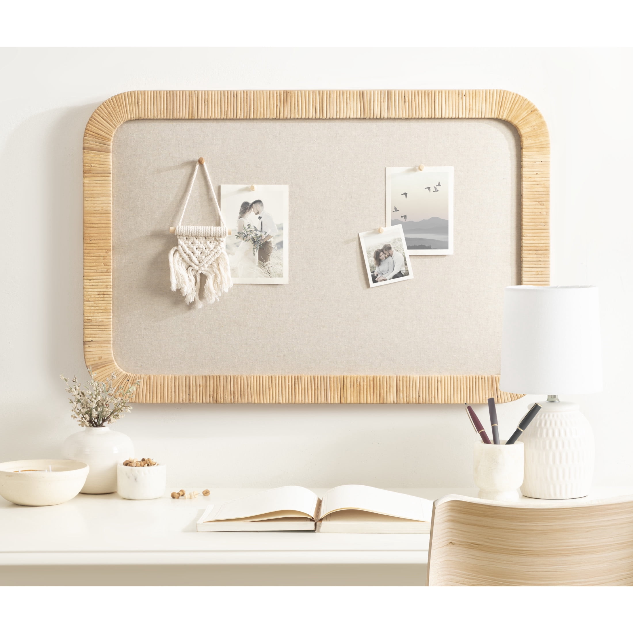 Kate and Laurel Rahfy Modern Rattan Framed Wall Pinboard, 20 x 30, Natural Rattan, Boho Rounded Rectangle Bulletin Board for Use as Motivational Vision Board or Wall Organizer