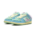 thumbnail image 2 of NIKE MENS SB Dunk Low "Verdy - Visty" FN6040 400 from Stadium Goods, 2 of 8