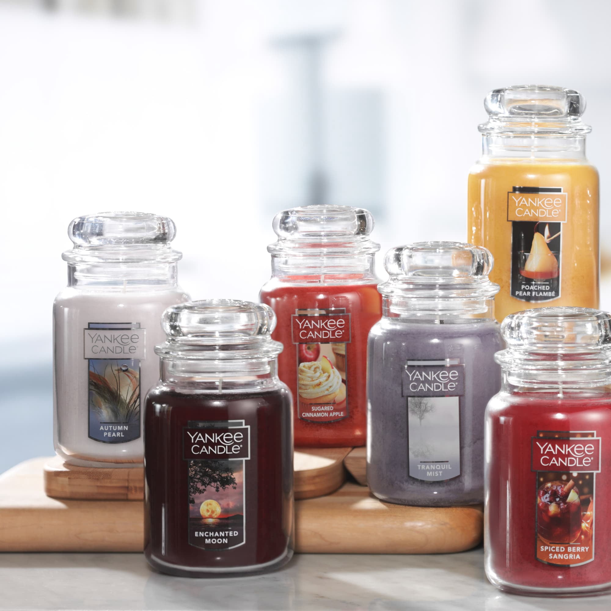 Yankee Candle Sugared Cinnamon Apple Original Large Scented Jar Candle, 22 oz