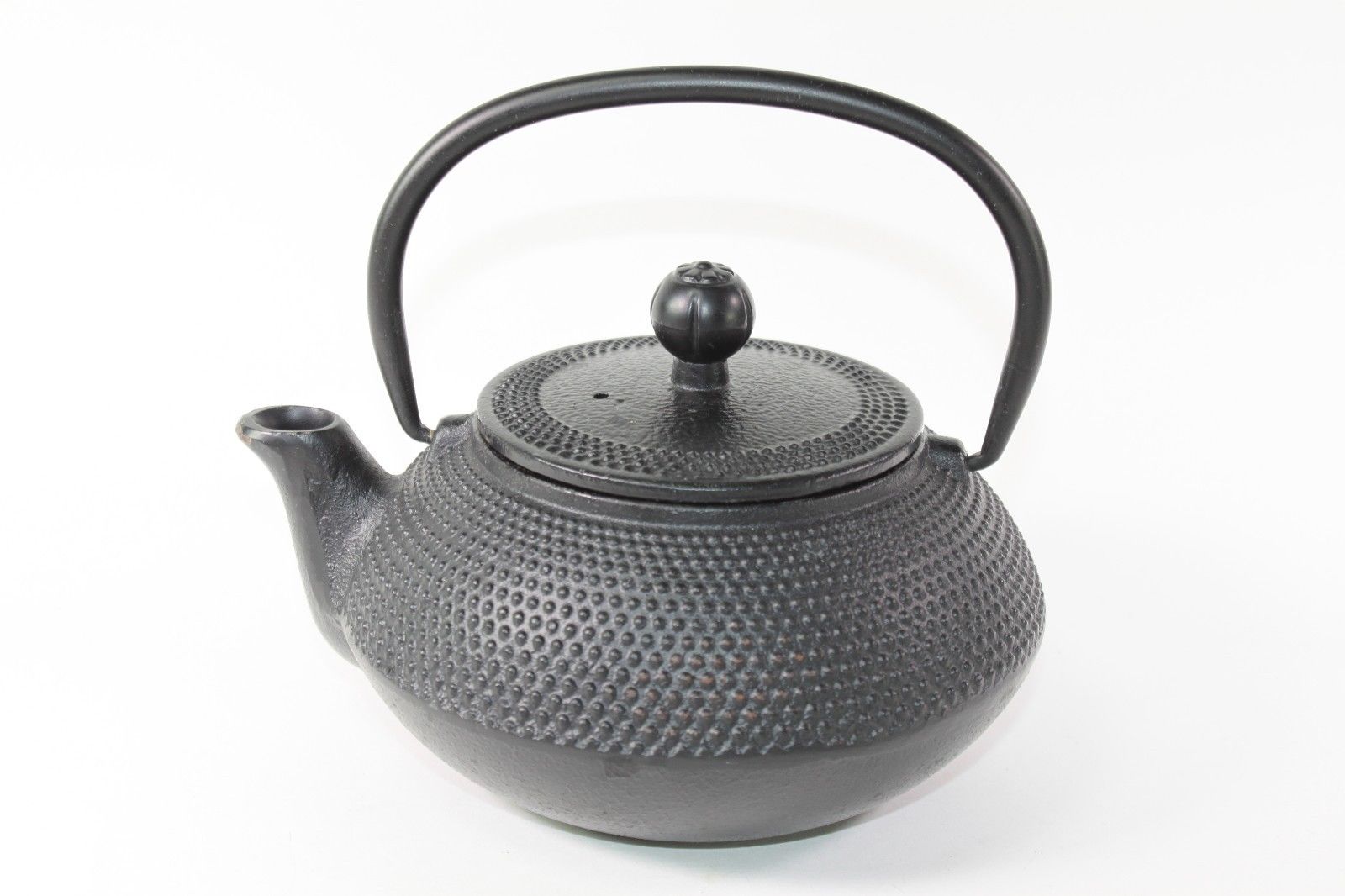 24 fl oz Black Small Dot Japanese Iron Cast Teapot Tetsubin with Infuser Filter