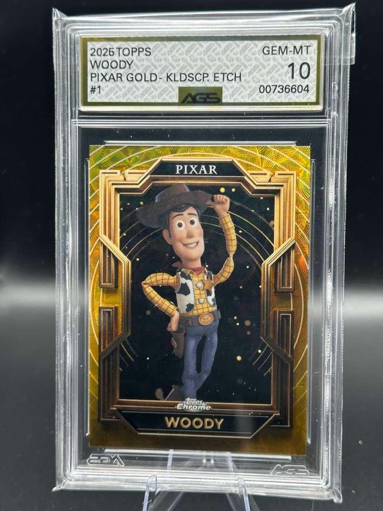 PLUTO of MICKEY MOUSE Disney 100 REFRACTOR POP 1/1 PSA 8 Card 2023