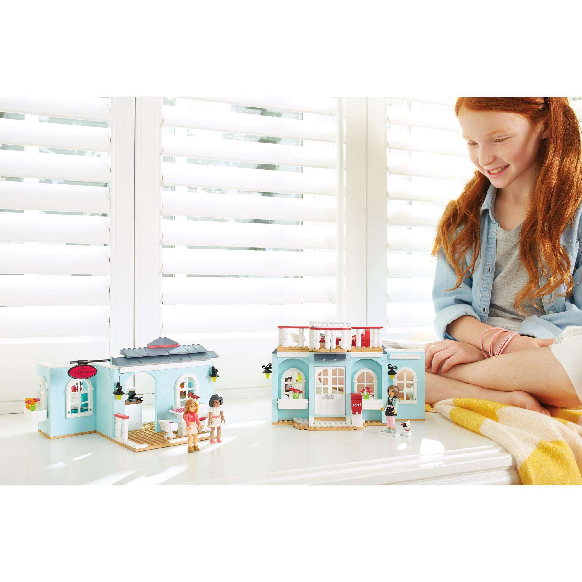 Mega Bloks American Girl Grace s 2-In-1 Buildable Home