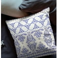thumbnail image 3 of 26" X 26" Blanc et Bleu Drap Coussin à Fleurs, 3 of 3
