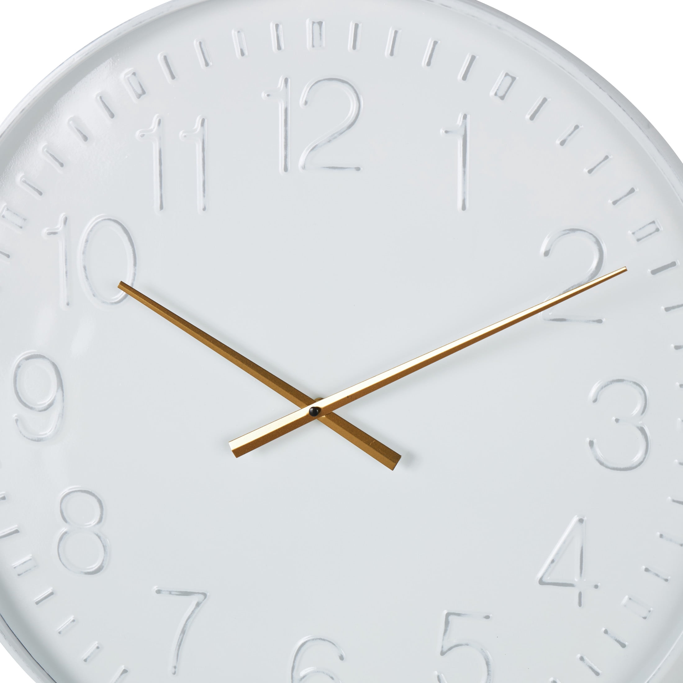 DecMode 24" White Metal Round Wall Clock