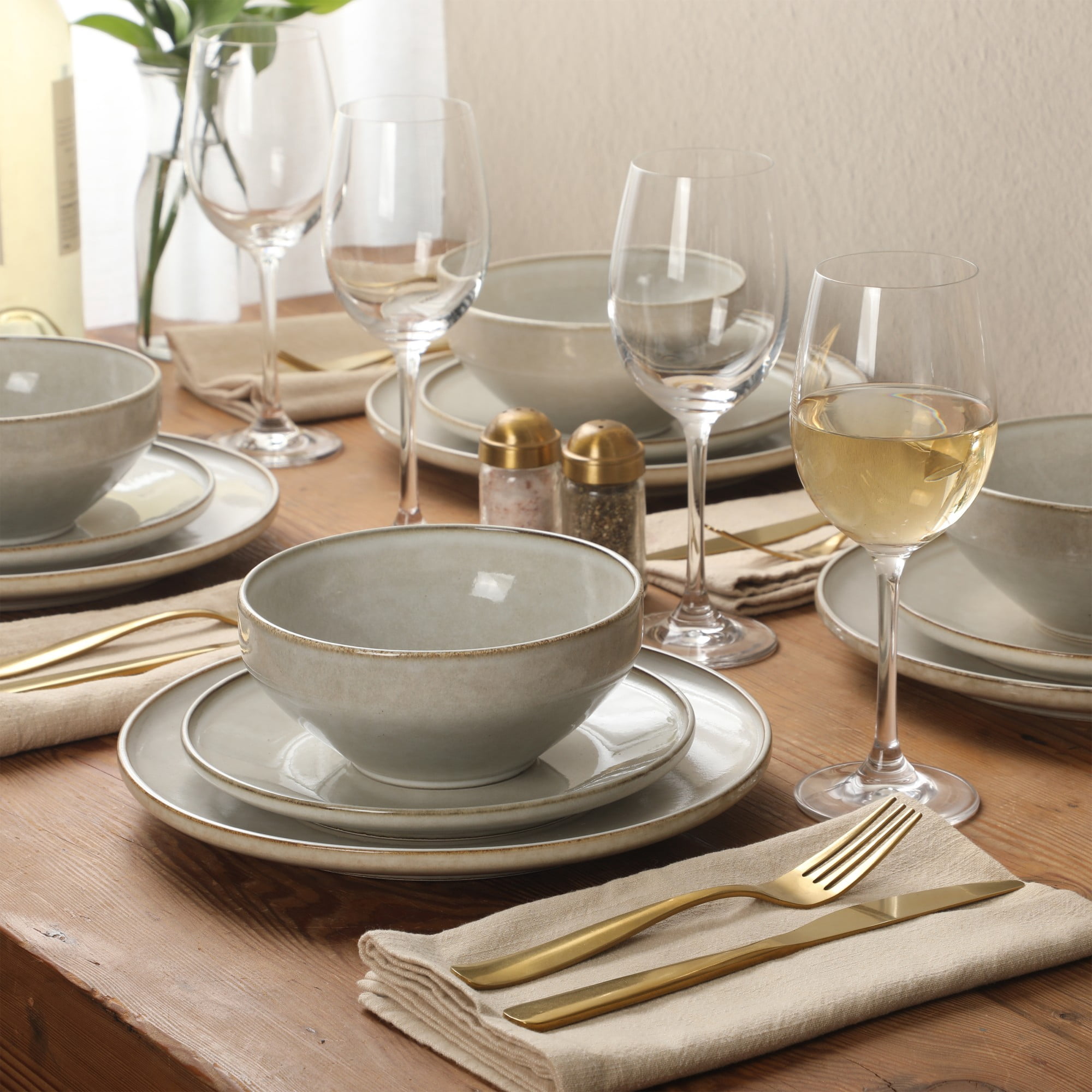Gibson Elite White Sands 12-Piece Ash Stoneware Dinnerware Set