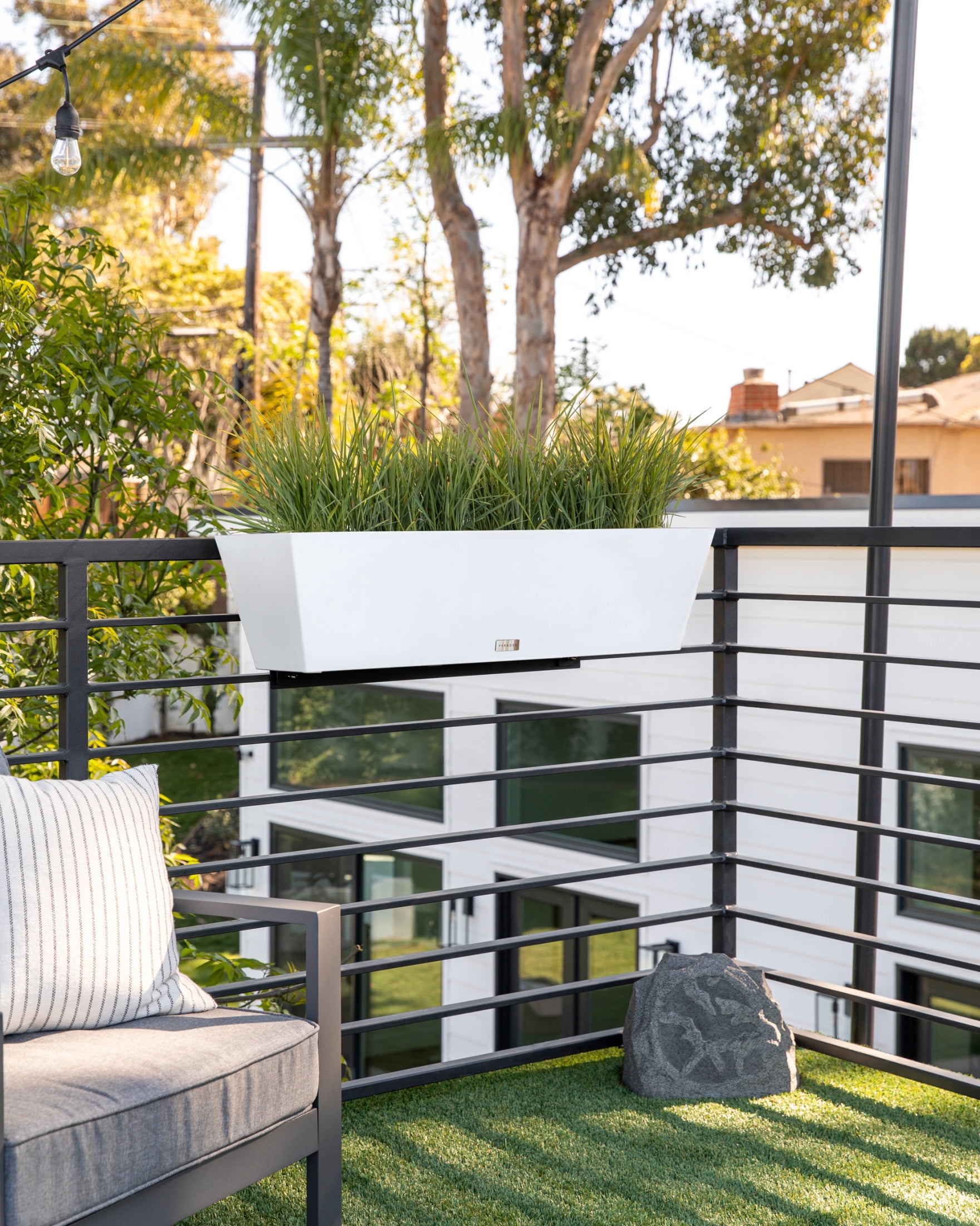 Veradek Pure Series Railing 36" Plastic Planter 2-Pack White