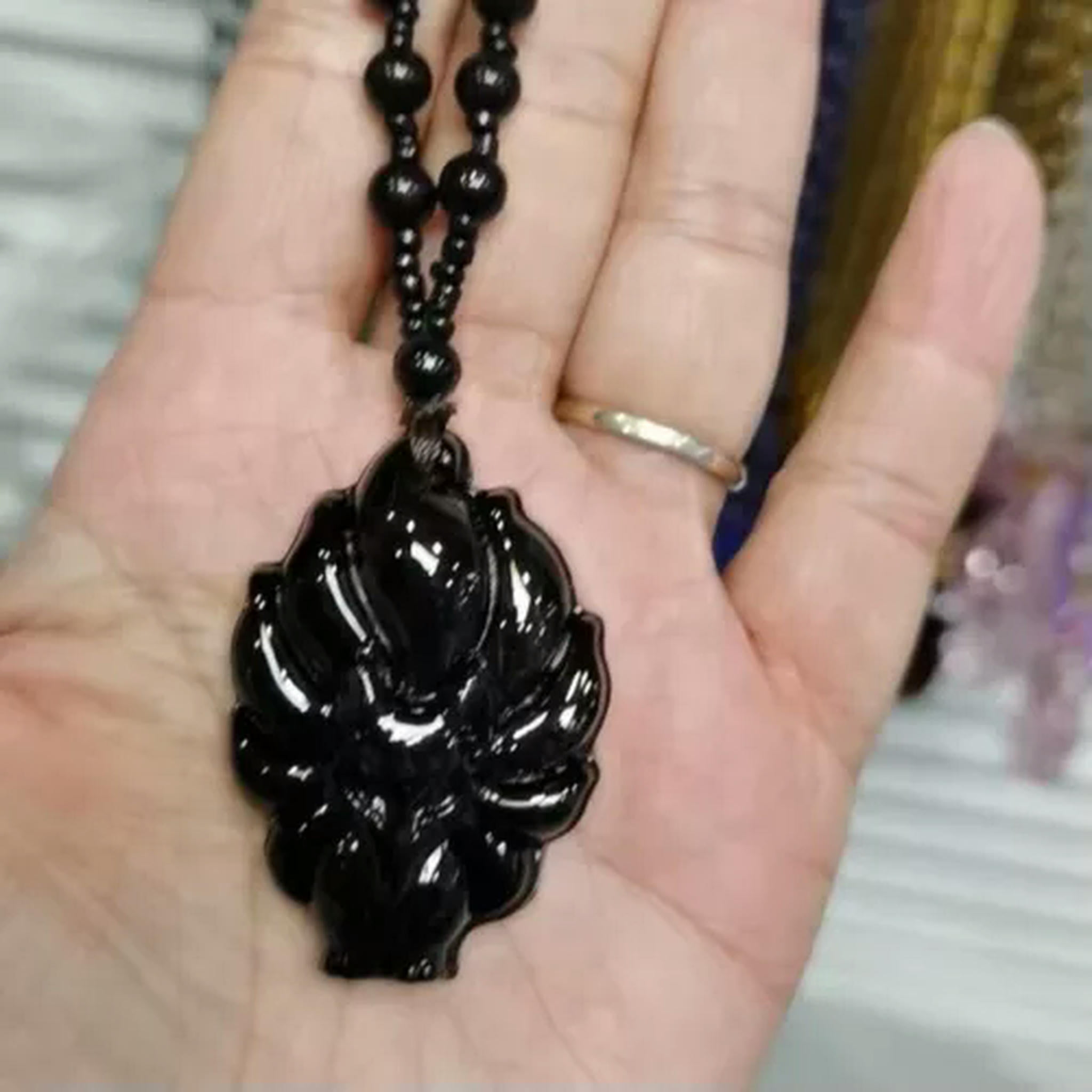 GKNET Fox Queen Necklace Nine-Tailed Fox Pendant Mid-Length Good
