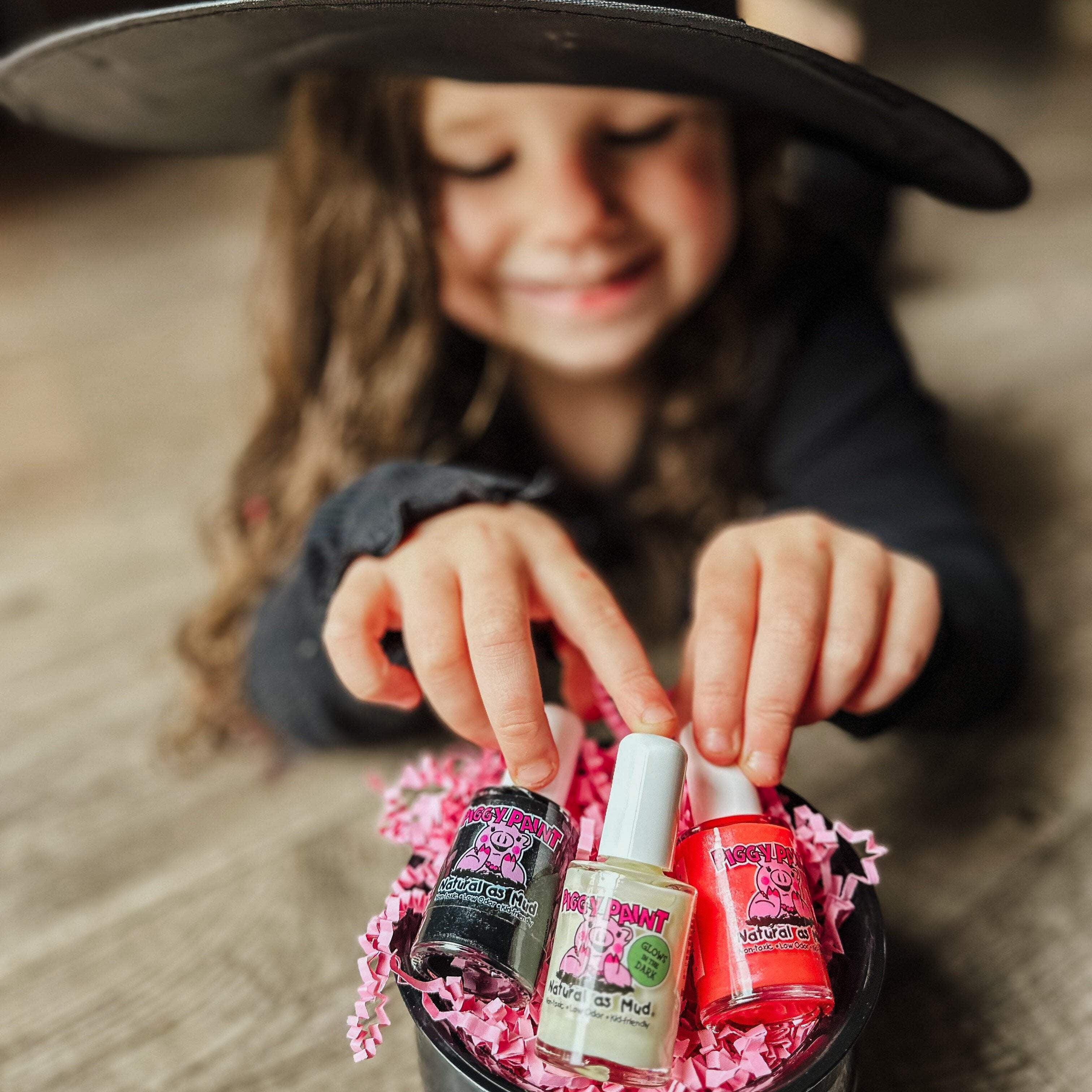 Piggy Paint Ghouls Wanna Have Fun Gift Set, 3 Halloween Nail Polishes for Kids, Non-toxic