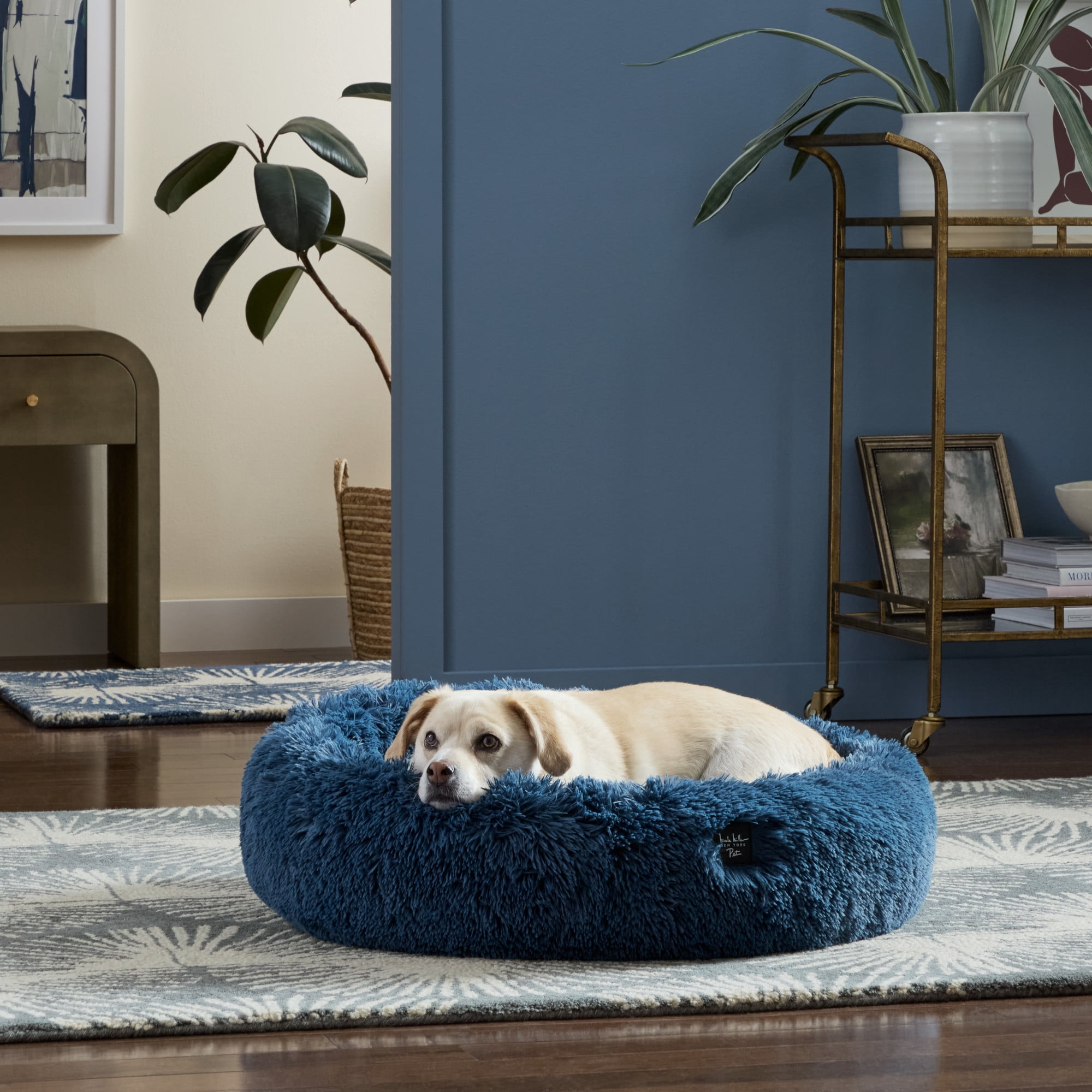 NICOLE MILLER NEW YORK PET Ellie Fuzzy Solid Donut Pet Bed, Plush, Cozy & Calming, Water Repellent, Non-Slip Bottom, 100% Machine Washable, Gold, Medium 28"x28"x7" Round