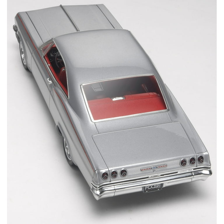 Classic '65 Chevy Impala 1:25 Plastic Model Kit for Adults