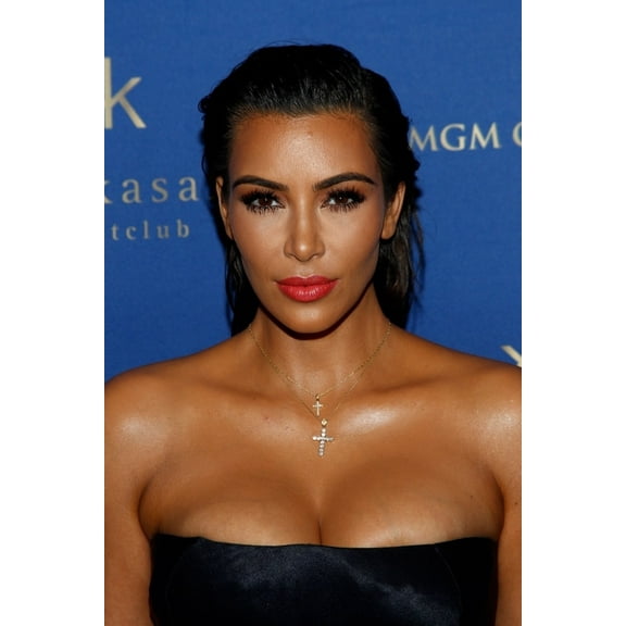 Kim Kardashian At Arrivals For Kim Kardashian West At Hakkasan Las Vegas Nightclub, Mgm Grand Hotel, Las Vegas, Nv July 22, 2016. Photo By James AtoaEverett Collection Celebrity