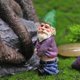 thumbnail image 3 of Mini estatua de gnomo enano adorno de jardín resina hada micro paisaje elfo (A), 3 of 9