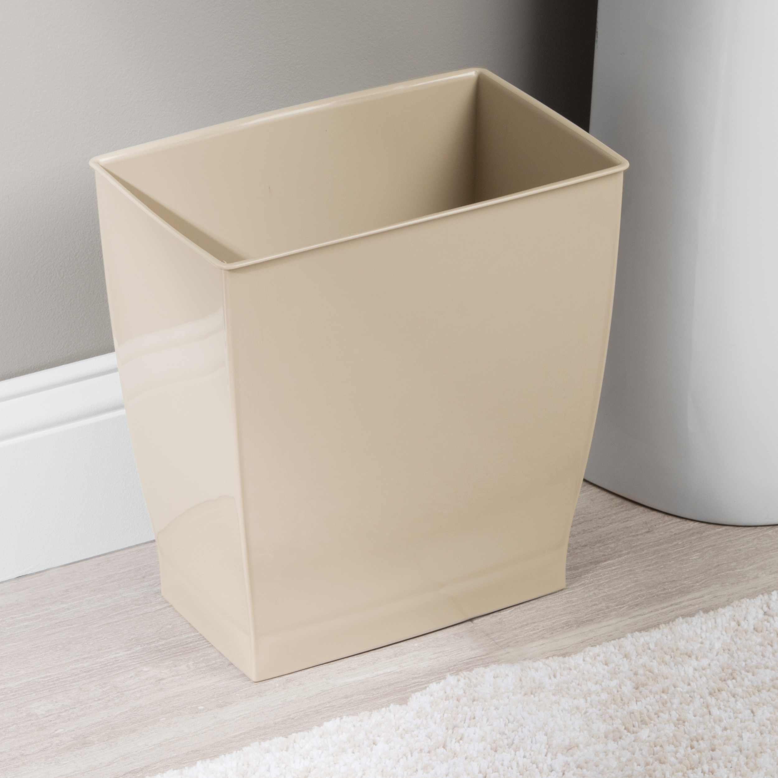 iDesign Plastic Bathroom Vanity Trash Can, 2.5 Gallon/9.5L. Modern Garbage Can for Bedroom, Office, 2-Pack, Brown
