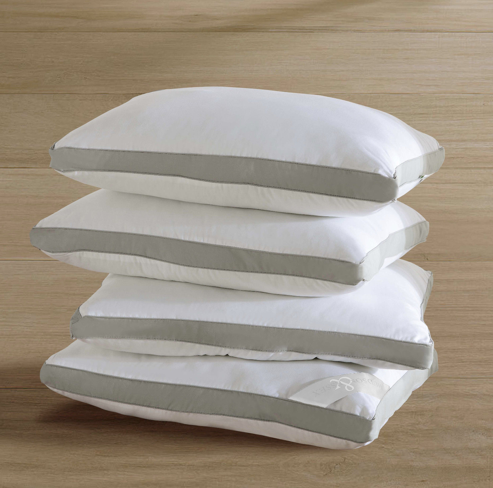 VCNY Home Ultra Comfort Down Alternative Hypoallergenic Gusseted Bed