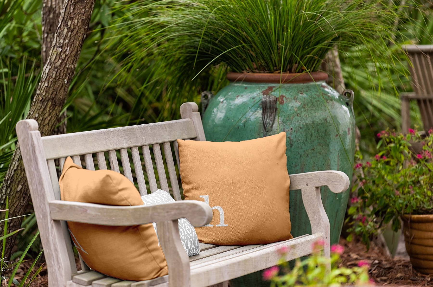 Simply Daisy 20" x 20" Modern Monogram Indoor/Outdoor Polyester Throw Pillow, Pale Gold