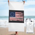 thumbnail image 1 of Toalla de playa patriótica del 4 de julio con bandera de batalla de las 13 colonias, toallas de baño de microfibra, manta de playa suave para desfiles, natación, yoga, mujeres y hombres, 1 of 4