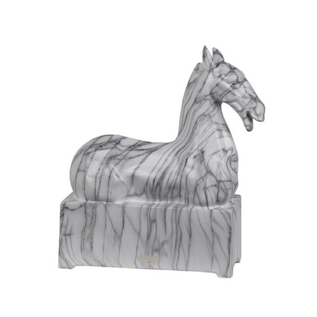 Benzara BM203729 Figurine Sculptée à la Main en Résine Demi-Cheval Marbrée&44; Blanc & Gris