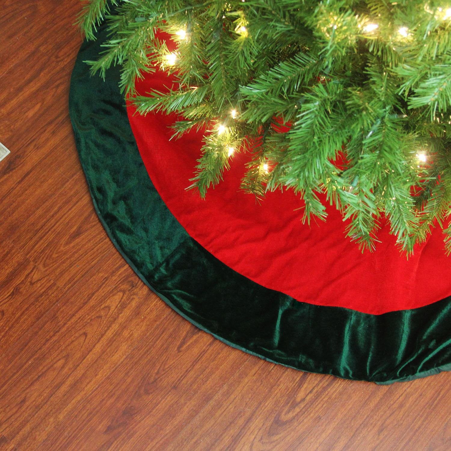Northlight 11134196 60 Traditional Red and Green Velveteen Christmas Tree Skirt