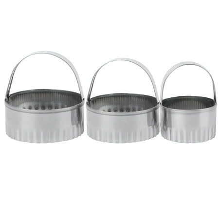 

3Pcs Classic Stainless Steel Round Biscuit Cutter Circle Cookie Cutters Pastry Dough Cutter with Handle (Fluted Edge)