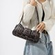 thumbnail image 4 of Bolso de hombro con asa superior de PU con estampado de leopardo para mujer (marrón), 4 of 7