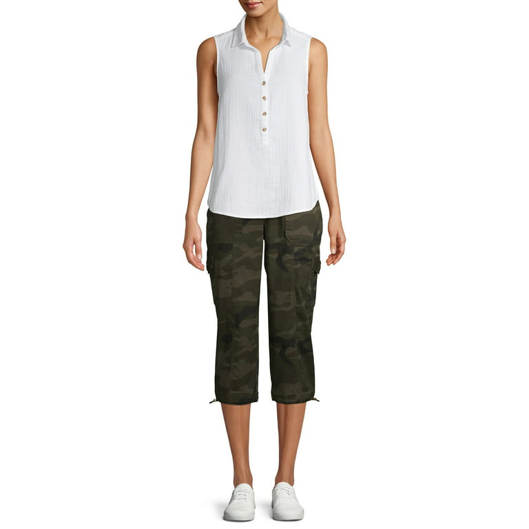 Time and Tru Belted Cargo Capri Pants 