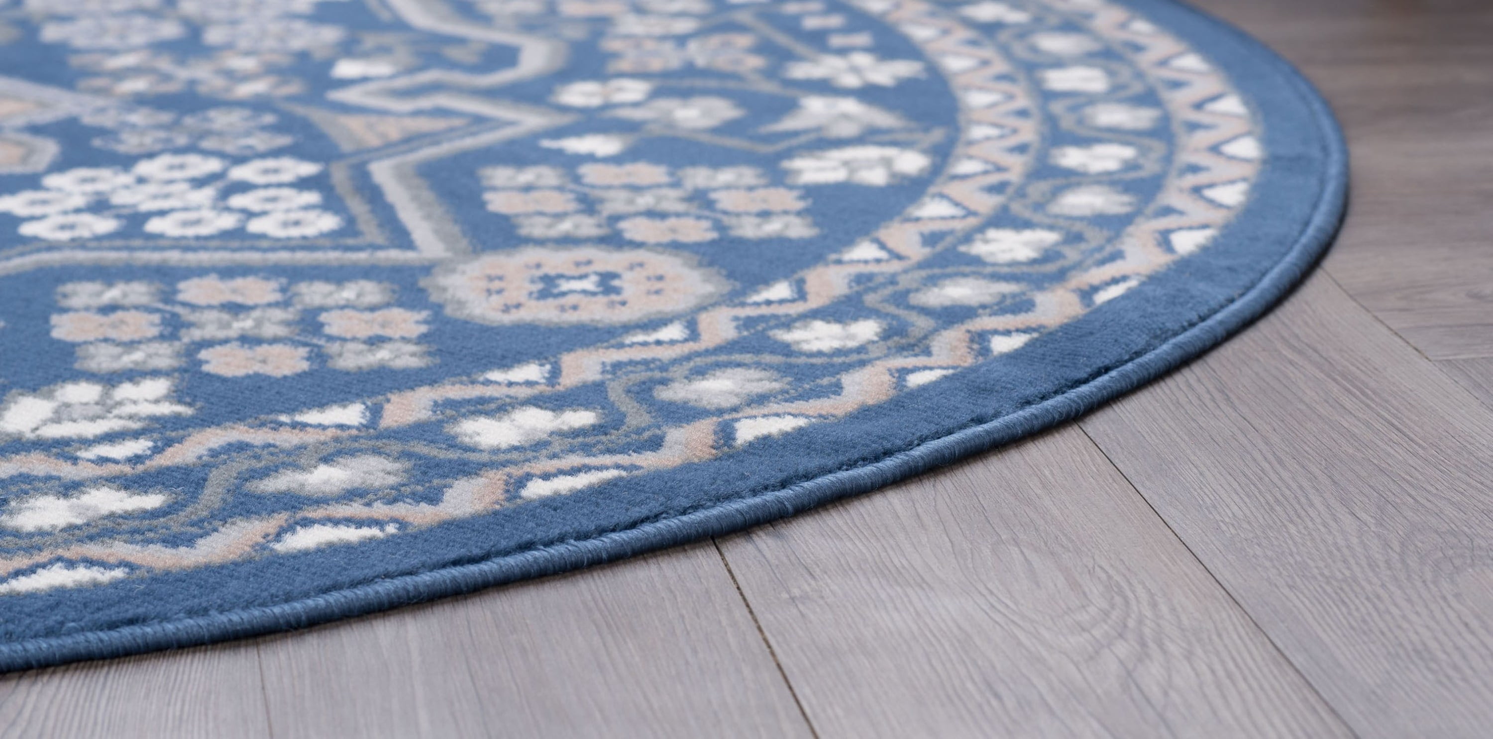Hampton Traditional 5' Round Navy and Gray Polypropylene Indoor Area Rug