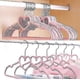 thumbnail image 2 of Perchas de ropa con forma de corazón de 20 piezas ideales para uso estándar diario, 2 of 3