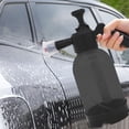 thumbnail image 3 of Pulverizador de botella de espuma portátil, bomba manual de coche de 2L, pulverizador de espuma a presión para detalles automotrices Negro Macarena Botella pulverizadora, 3 of 7