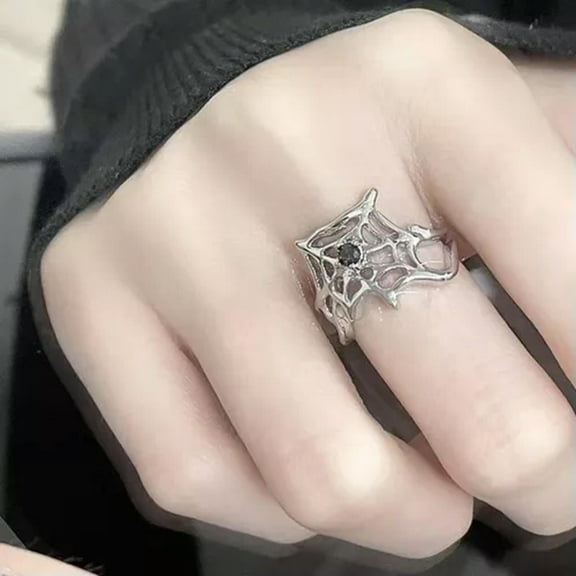 K-KED Black Heart Shape Crystal Ring Retro Spider Ring Fashion Chic Insect Jewelry-Spider Web