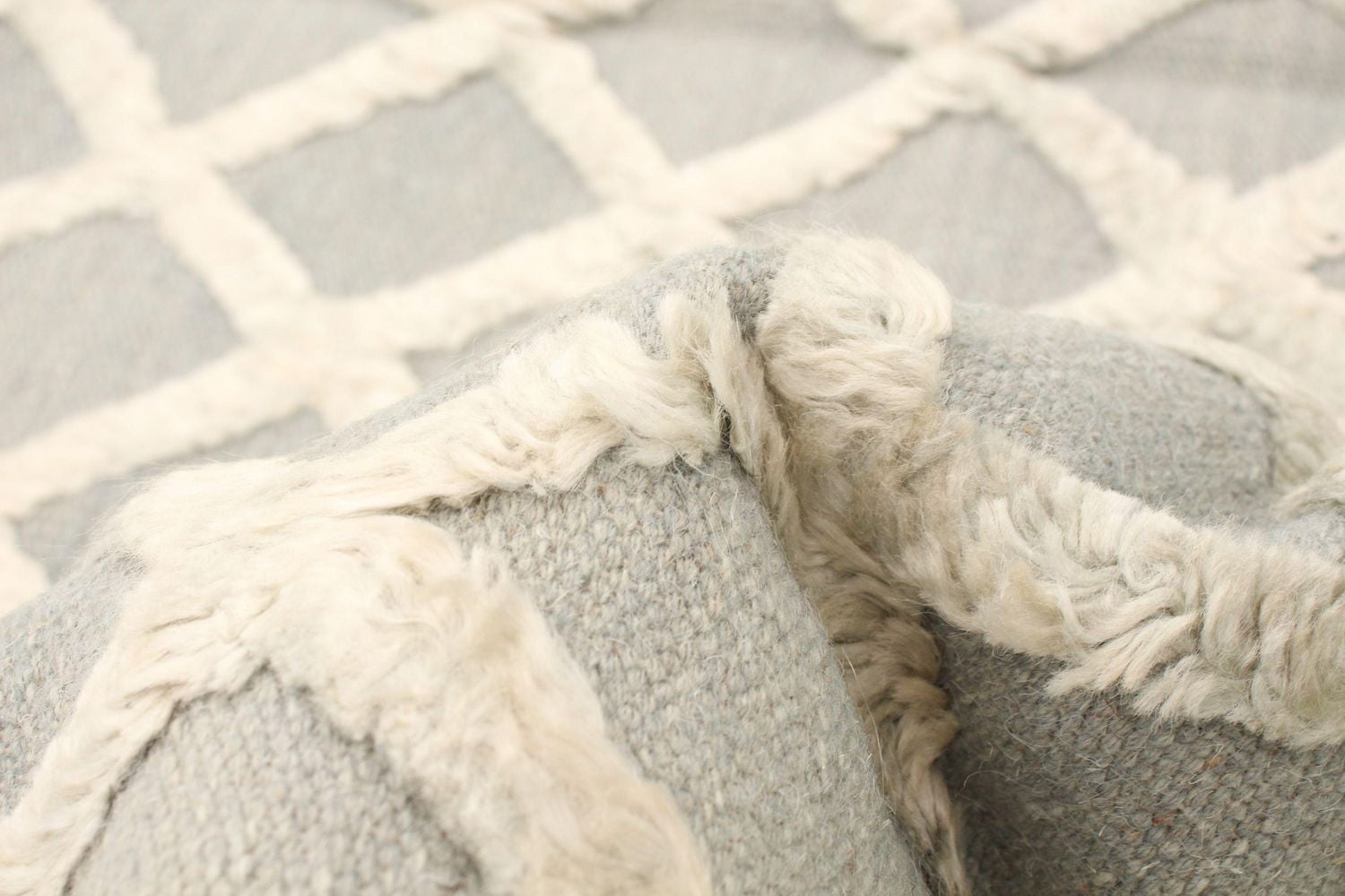 ECARPETGALLERY 5'0" x 8'0" Carved Cambridge Hand Made Area Rug for Living Room, Dining Room and Bedroom in Grey