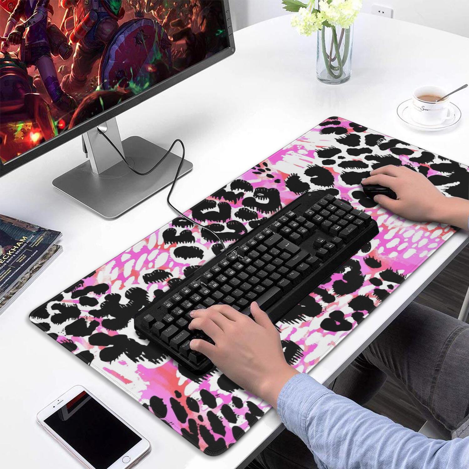 Long Mouse Pads for Desk,Pink Leopard Pattern Desk Mats on Top Of Desks, Desk Mouse Pad Extra Large with 3mm Non-Slip Base and Stitched Edge for Gaming,Office,Work,Home 31.5"x15.7"