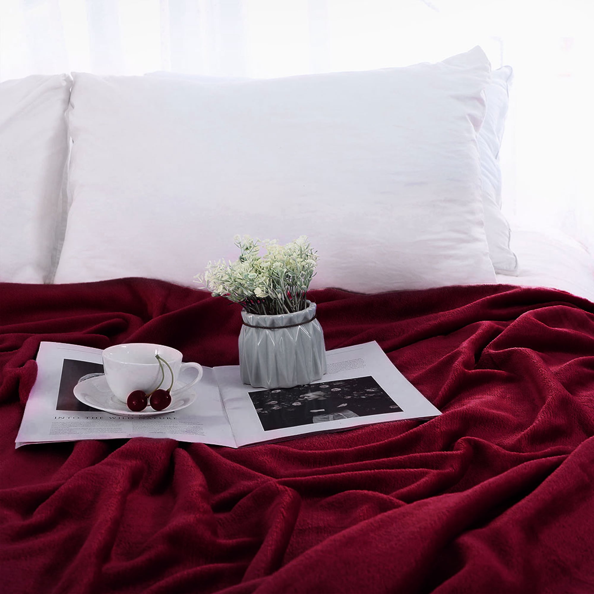 PiccoCasa 1 Pcs Home Warm Soft Microplush Fleece Solid Throw Blanket Burgundy 70" x 78"