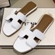 thumbnail image 5 of Sandalias planas para mujer sandalias planas deslizantes cómodas zapatillas de cuero de PU zapatillas suaves de moda antideslizantes para viajes al aire libre, 5 of 7