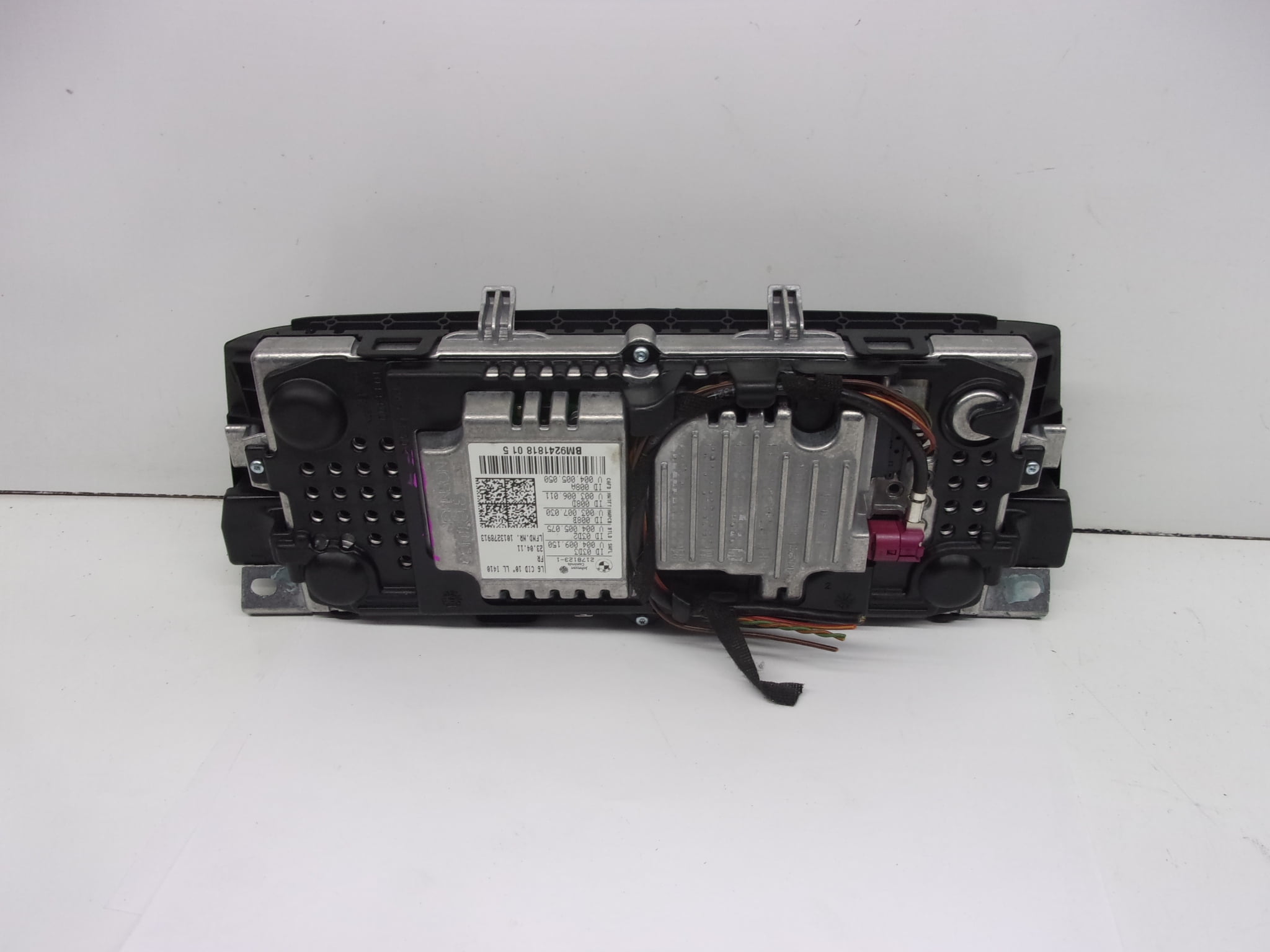 Pre-Owned 2011-2012 BMW 740i Center Dash Information Display Screen OEM - Verify Specific Vehicle Fitment In Description - (Good)
