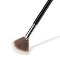 thumbnail image 3 of Cepillo De Maquillaje Yuyangstore Ventilador Nylon Suave, 3 of 7