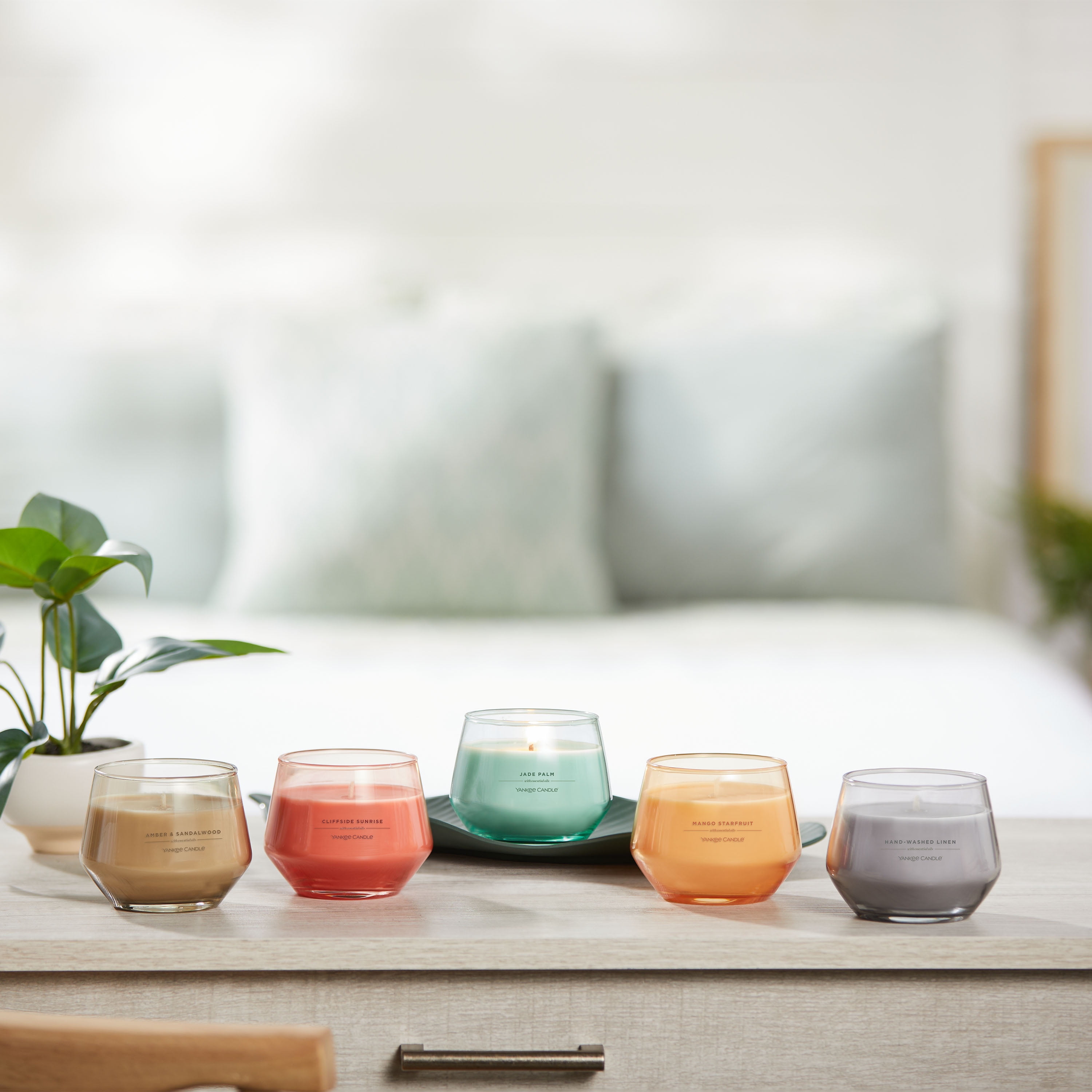 Yankee Candle Cliffside Sunrise Studio Collection Jar Candle
