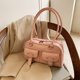thumbnail image 3 of Bolso de axila multibolsillos de alta calidad para mujer, nueva versión coreana 2025, bolso Boston de mano de nicho, bolso de hombro de gran capacidad, 3 of 5