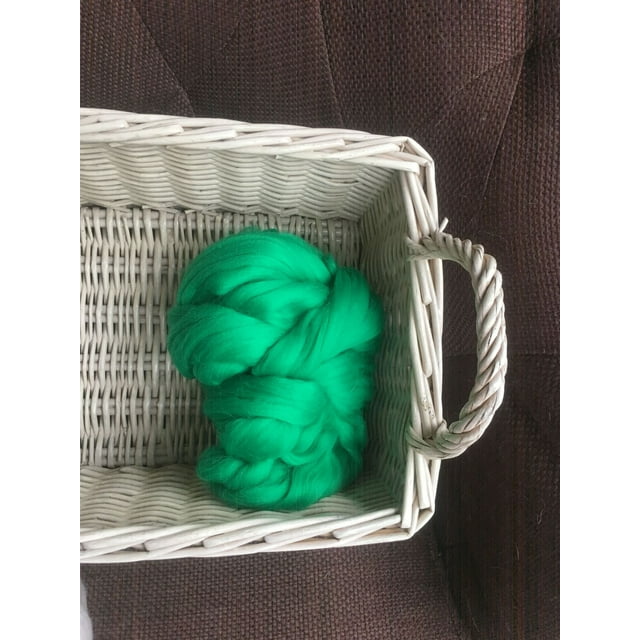 Nvzi 100g Wool Roving Yarn, Fiber Roving Wool Top, Wool Felting Supplies, Pure Wool, Chunky Yarn, Spinning Wool Roving for Needle Felting Wet Felting DIY Hand Spinning ,Green