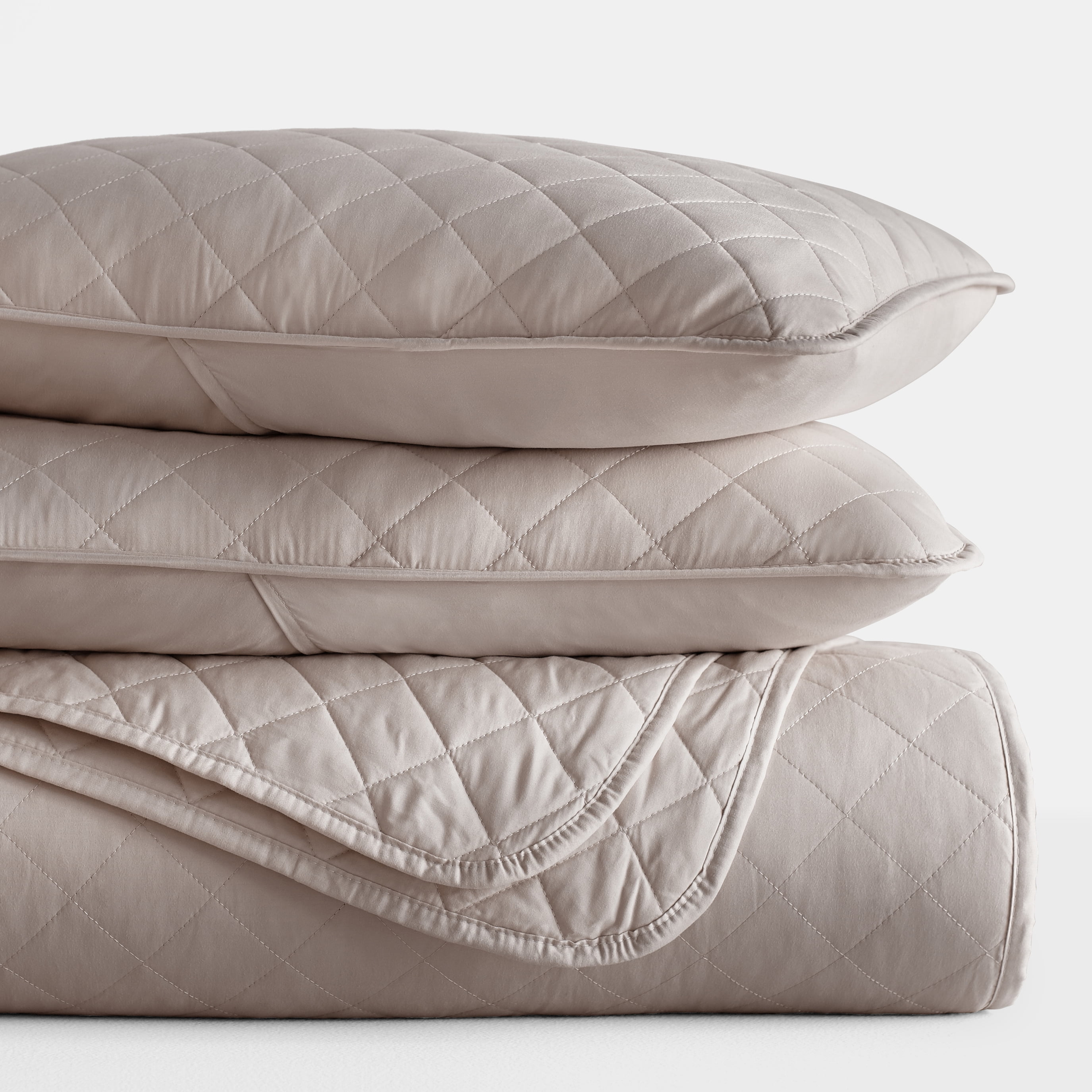 Noble Linens 3-Piece Latte Diamond Stitch Quilt Set, Full/Queen