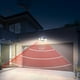 thumbnail image 2 of DAYBETTER Lámparas Solares Ext., 4 cabez., 3000Lm, IP65, Sensor Mov., 278 LED, 3 modos, 270°, para patio, jardín, garaje, porche, pack 2, 2 of 7