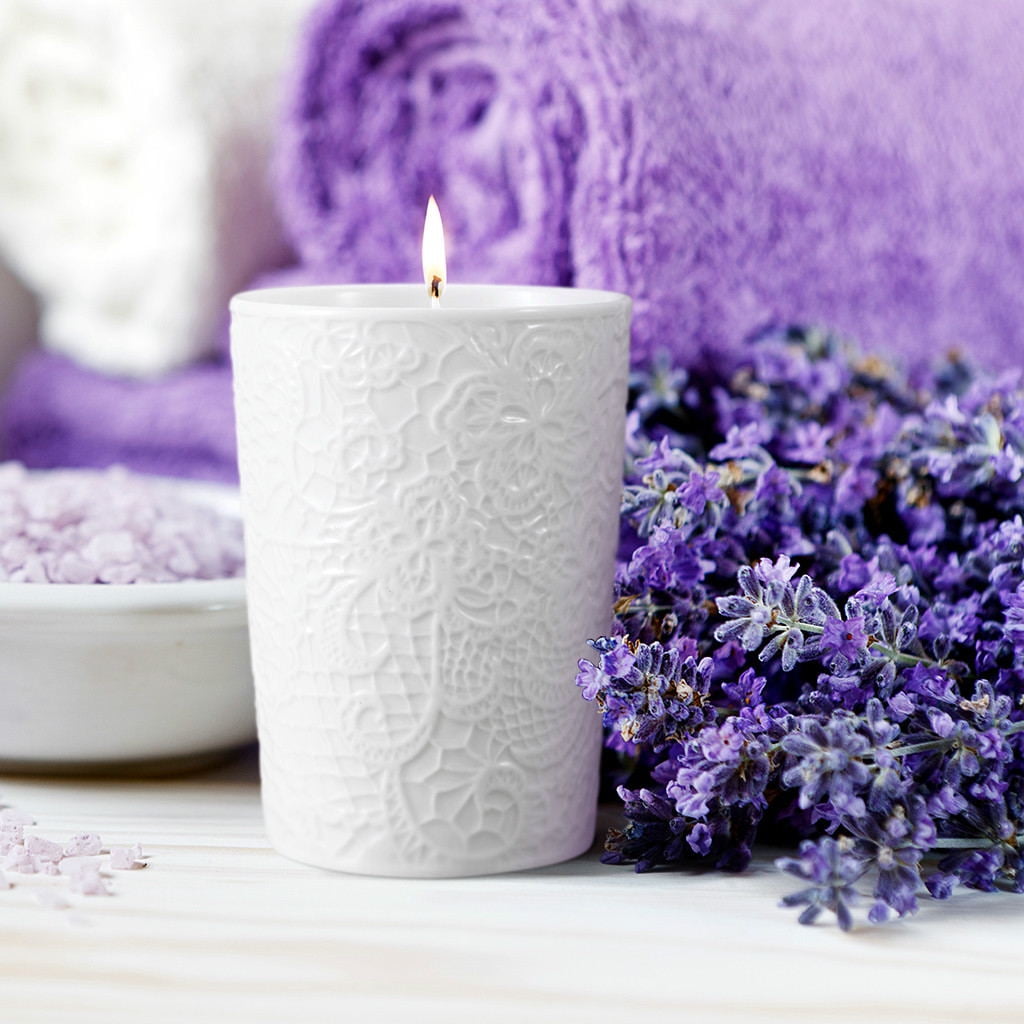 Lavender Scented Candle in Lace Textured Cup with Handy 3-In-1 Kit, 9.9 oz 100% Soy Wax 40 Hours Burn, Exquisite Ceramic Cup Set with Beautiful Gift Box