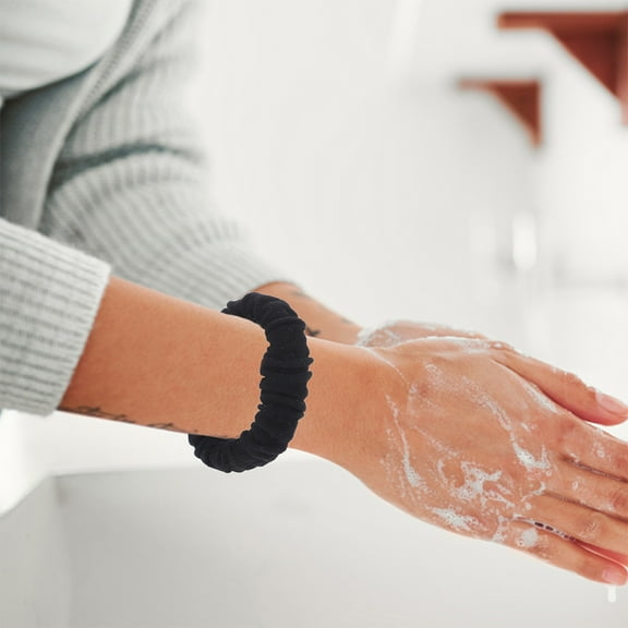 OATIPHO 8Pcs Black Velvet Elastic Hair Ties Seamless Hair Bands for Secure Comfortable Hold