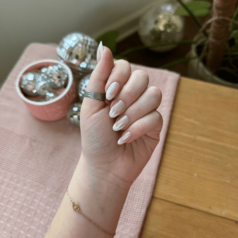 Olive & June Medium Oval Chrome French Press-On Nails 42 Pieces