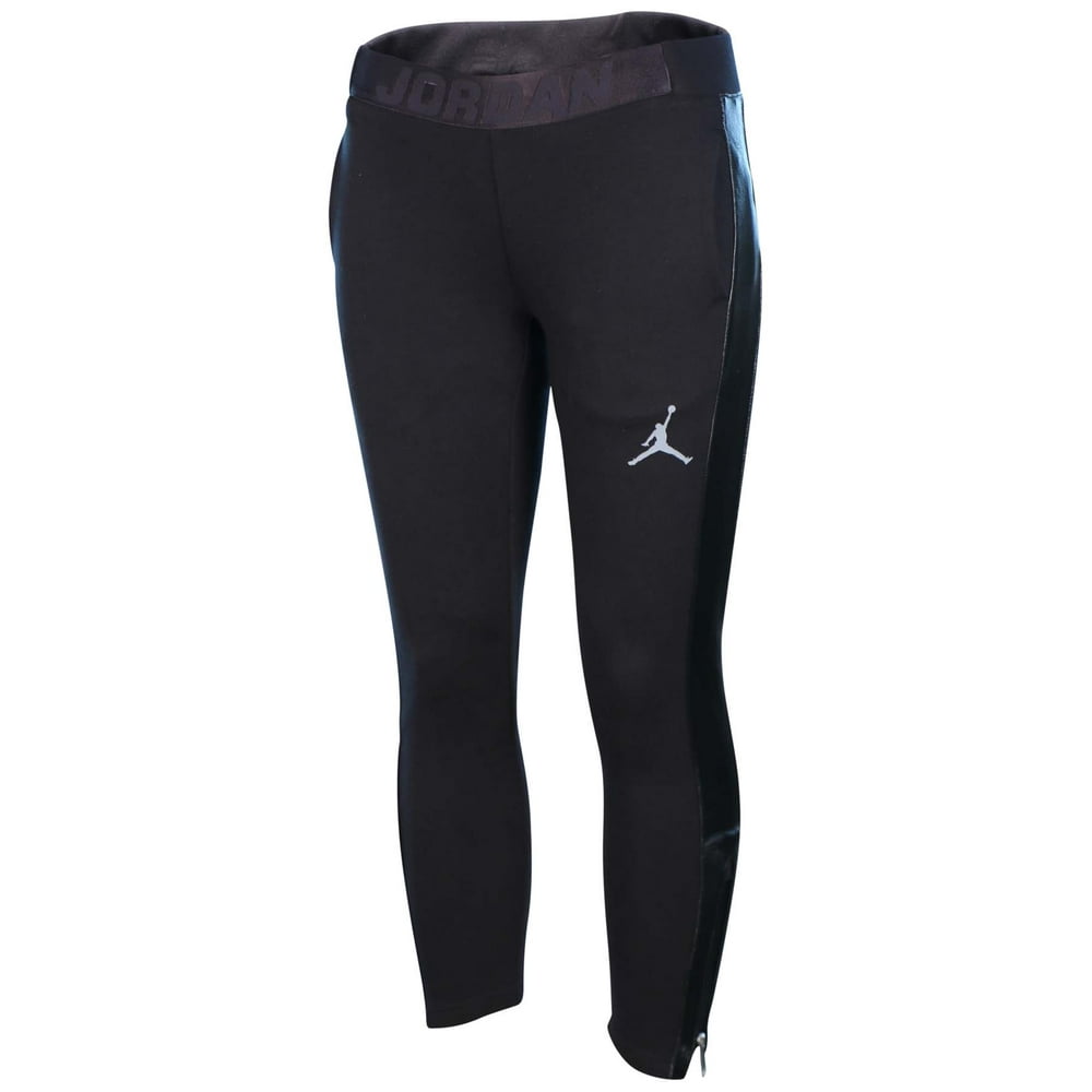 jordan 1 with jogger pants