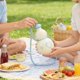 thumbnail image 5 of Botella de agua de 880 ml con forma de calabaza, correa ajustable, a prueba de fugas, plástico de grado alimenticio, gran capacidad para deportes al aire libre, senderismo, gimnasio, ciclismo, 5 of 7