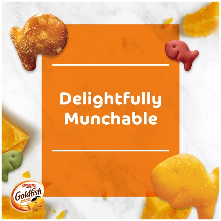 big gold fish snack box Pepperidge Farm Goldfish Whole Grain Giant Grahams, Vanilla, 0.9 Oz, Pack of 300 these creamy crackers come in a goldfish shape Pepperidge Farm Goldfish Sweet &