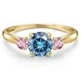 thumbnail image 3 of Gem Stone King 10K Yellow Gold Persian Blue Moissanite and Pink Lab Grown Diamond 3-Stone Ring for Women | 1.06 Cttw | Round 6MM | Gemstone Birthstone | Size 9, 3 of 6